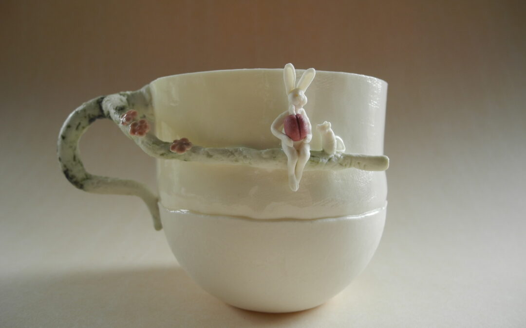 Cup: the intimate Object XX and XXI